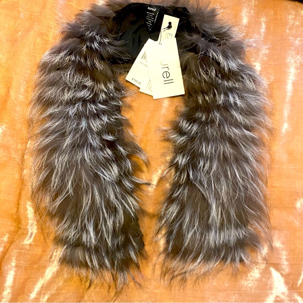 *NWT* Surell Fox Fur Scarf